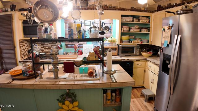 651 Broyles Avenue, Erwin, TN 37650