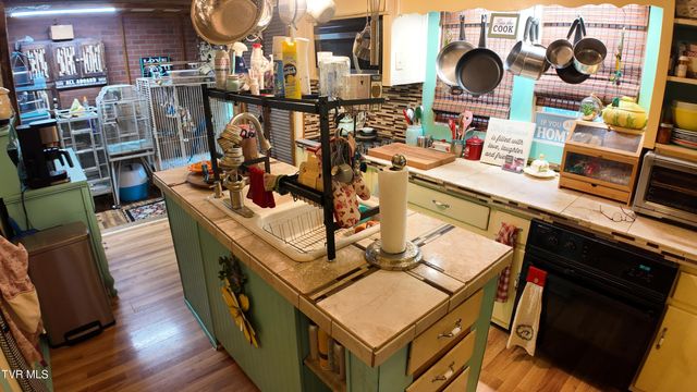 651 Broyles Avenue, Erwin, TN 37650