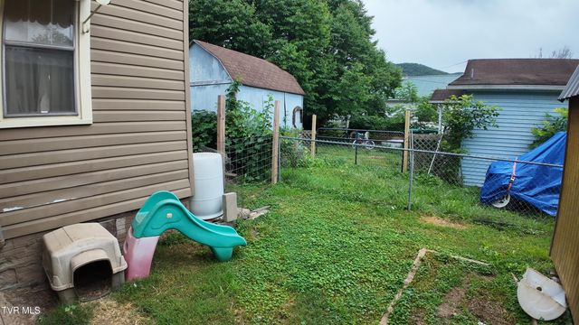 651 Broyles Avenue, Erwin, TN 37650