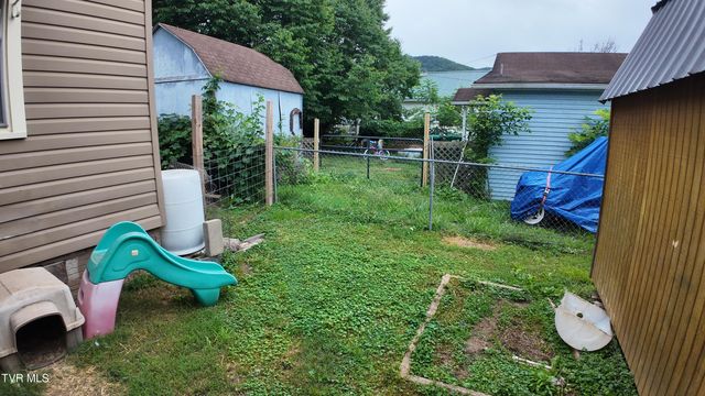 651 Broyles Avenue, Erwin, TN 37650