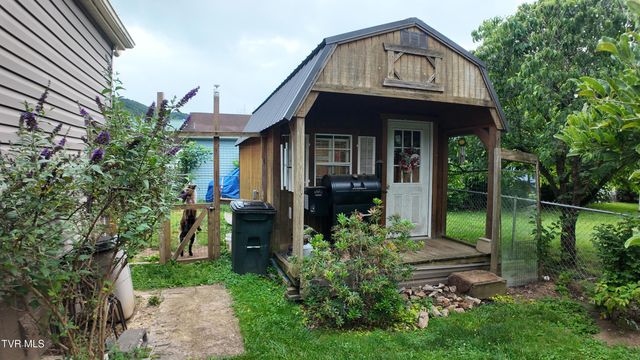 651 Broyles Avenue, Erwin, TN 37650