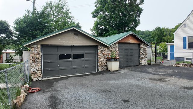651 Broyles Avenue, Erwin, TN 37650