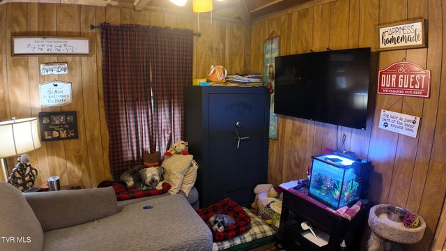 651 Broyles Avenue, Erwin, TN 37650