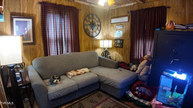 651 Broyles Avenue, Erwin, TN 37650
