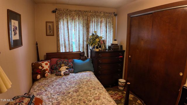 651 Broyles Avenue, Erwin, TN 37650