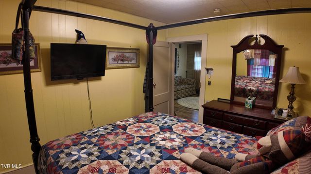 651 Broyles Avenue, Erwin, TN 37650