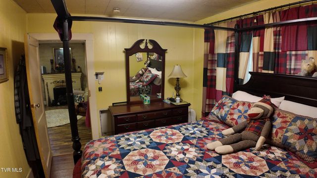651 Broyles Avenue, Erwin, TN 37650