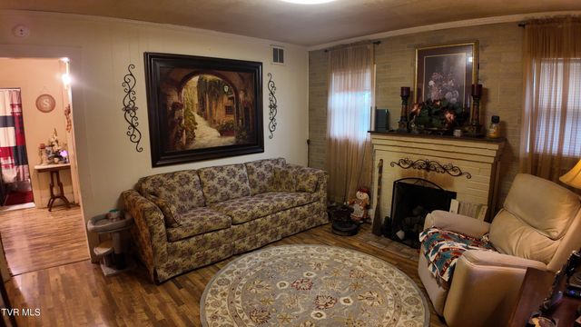 651 Broyles Avenue, Erwin, TN 37650