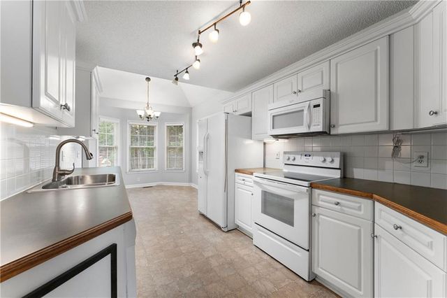 58 Planters NW Drive, Cartersville, GA 30120