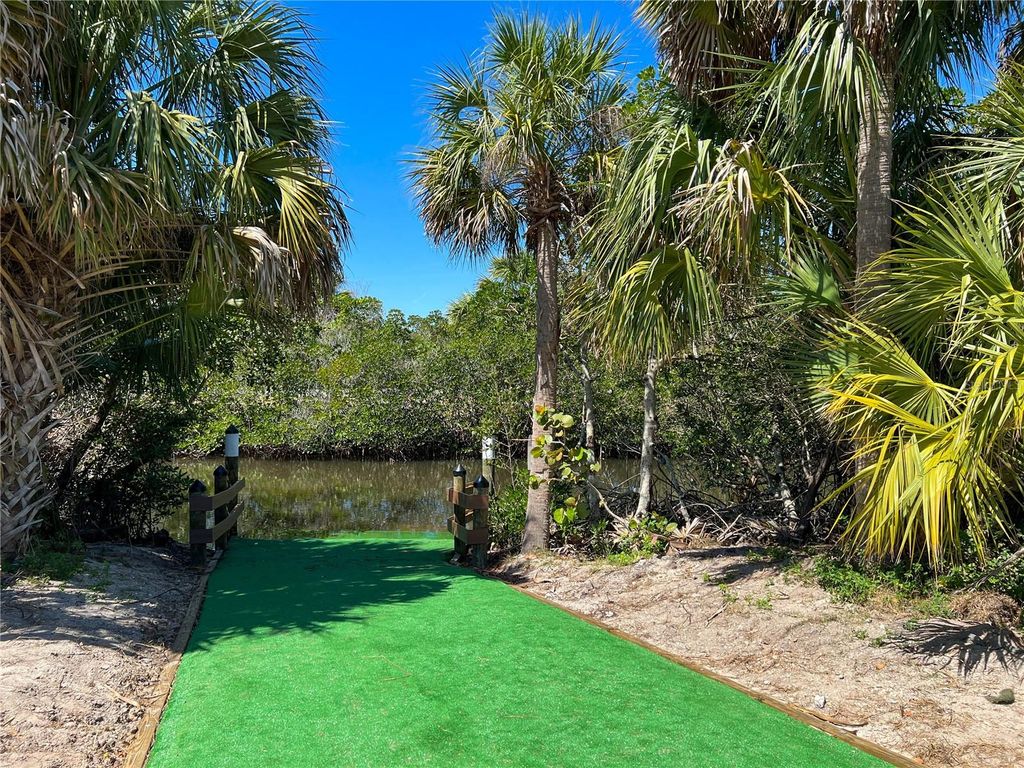 Image 33 of property listing at 17200 ACAPULCO ROAD 123, Punta Gorda, FL 33955
