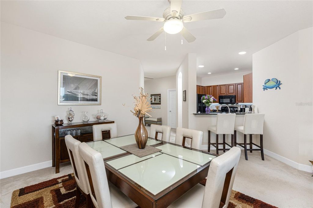 Image 8 of property listing at 17200 ACAPULCO ROAD 123, Punta Gorda, FL 33955