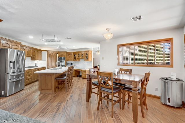 4075 East Oquendo Road, Las Vegas, NV 89120