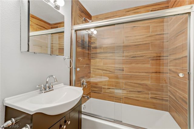 4075 East Oquendo Road, Las Vegas, NV 89120