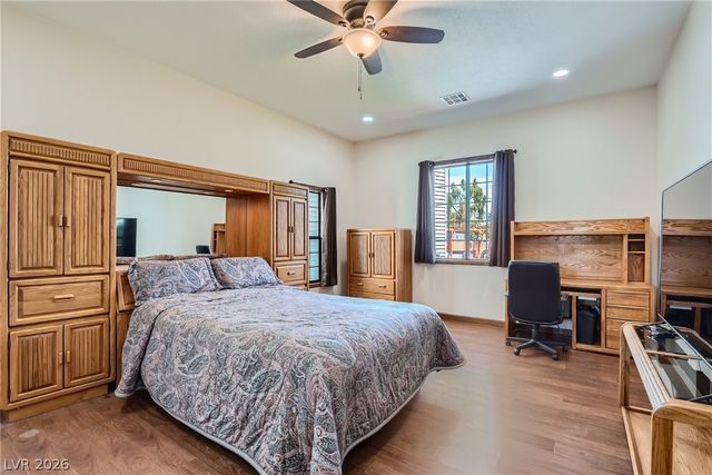 4075 East Oquendo Road, Las Vegas, NV 89120