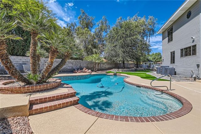 4075 East Oquendo Road, Las Vegas, NV 89120