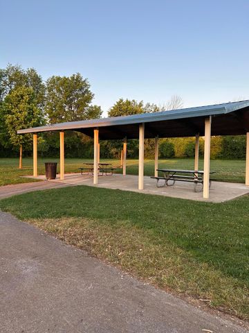 1958 Lake Crest Drive, Grove City, OH 43123