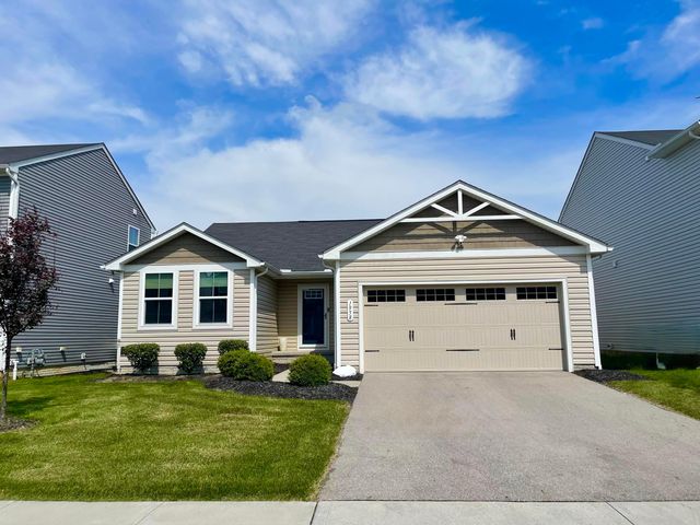 1958 Lake Crest Drive, Grove City, OH 43123