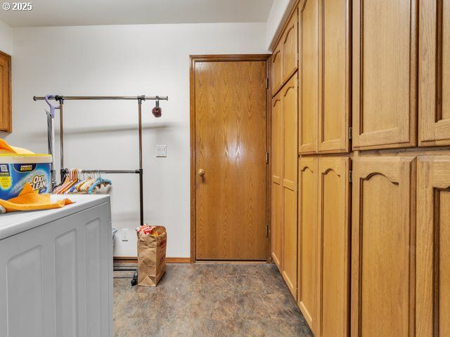 6593 RIPPLING BROOK Dr Se, Salem, OR 97317