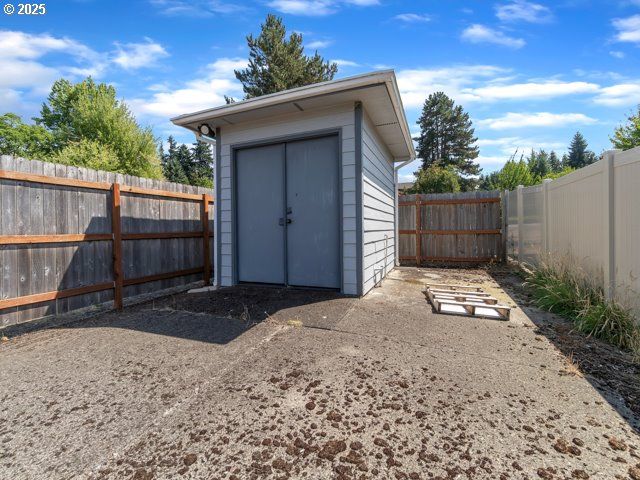 6593 RIPPLING BROOK Dr Se, Salem, OR 97317