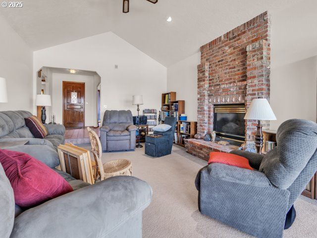 6593 RIPPLING BROOK Dr Se, Salem, OR 97317