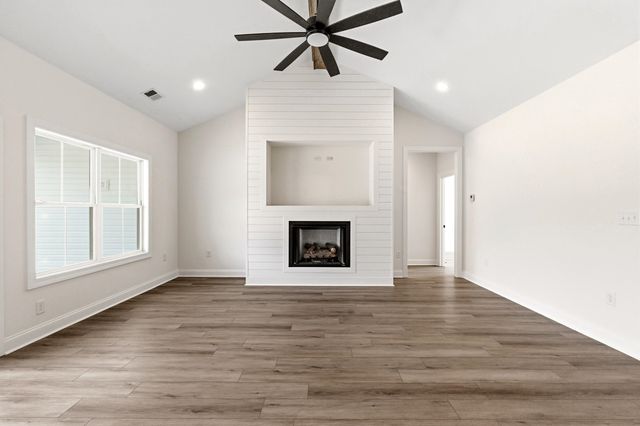 1035 Martin Ln., Conway, SC 29526