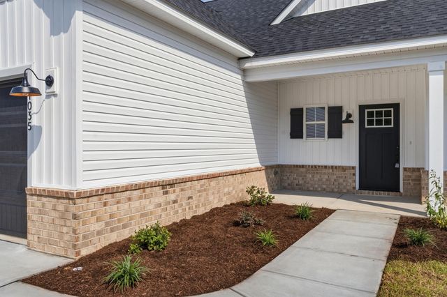 1035 Martin Ln., Conway, SC 29526