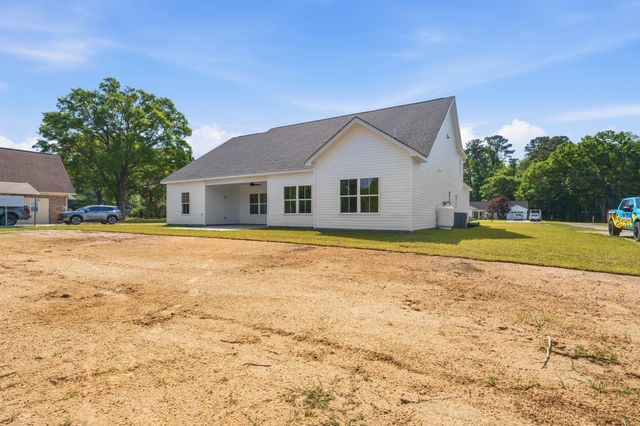 1035 Martin Ln., Conway, SC 29526