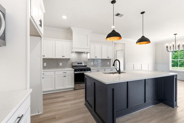 1035 Martin Ln., Conway, SC 29526