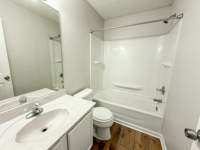 7250 CALEBS LN, Cordova, TN 38018