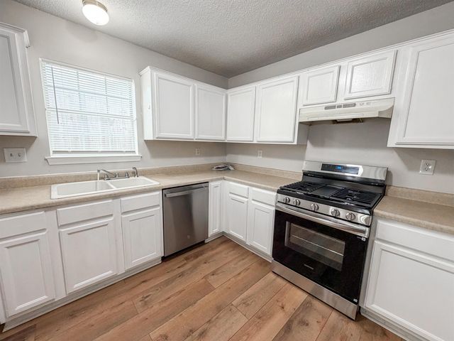 7250 CALEBS LN, Cordova, TN 38018