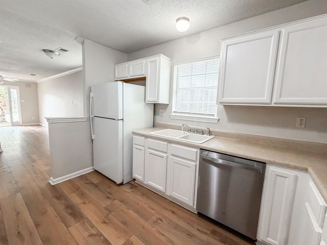 7250 CALEBS LN, Cordova, TN 38018