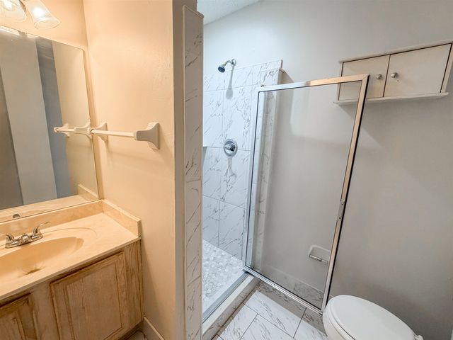 7250 CALEBS LN, Cordova, TN 38018