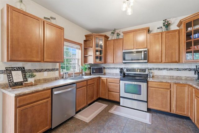 4122 Vidon Drive, Madison, WI 53704