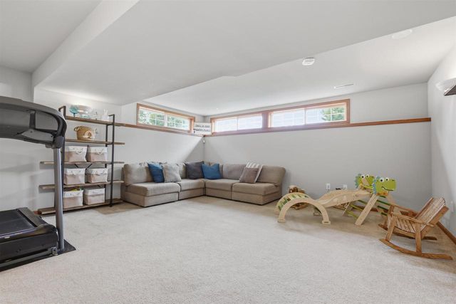 4122 Vidon Drive, Madison, WI 53704