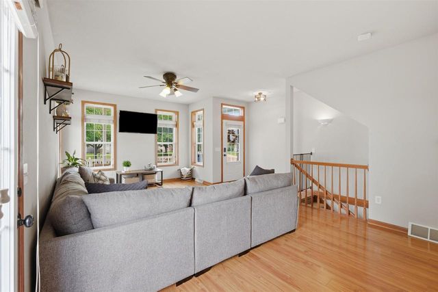 4122 Vidon Drive, Madison, WI 53704