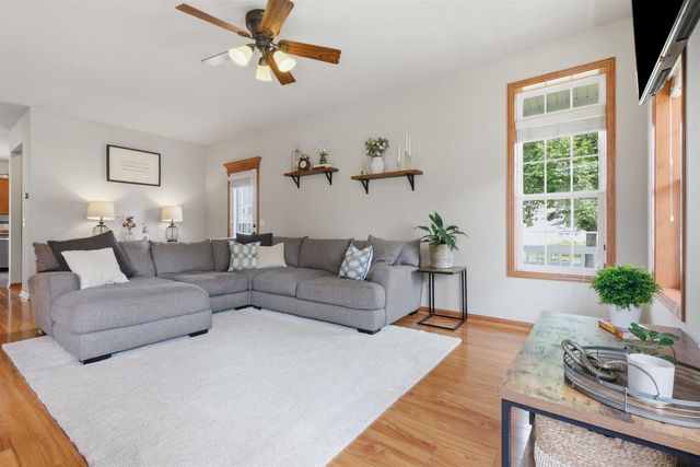 4122 Vidon Drive, Madison, WI 53704
