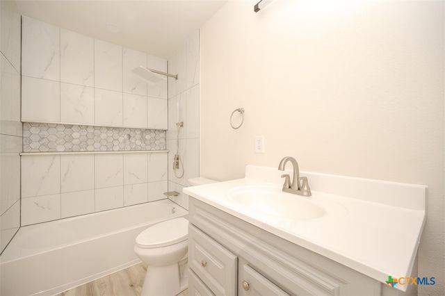 1010 S 4th Street, Temple, TX 76504