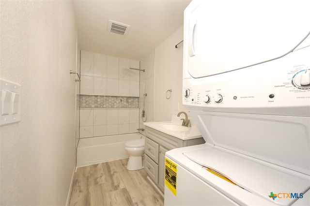 1010 S 4th Street, Temple, TX 76504