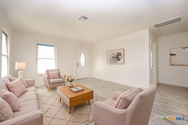 1010 S 4th Street, Temple, TX 76504