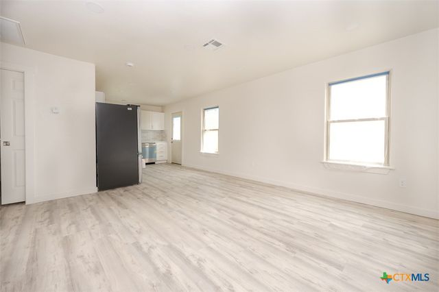 1010 S 4th Street, Temple, TX 76504