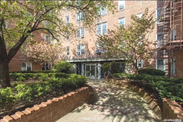 62-59 108th Street 3S, Forest Hills, NY 11375