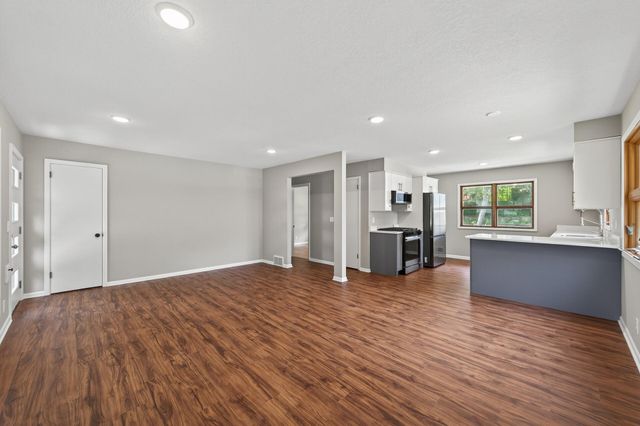 509 Indiana Avenue N, Golden Valley, MN 55422