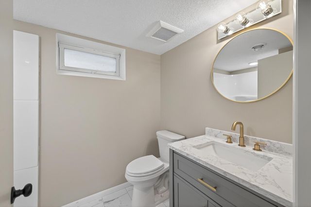 509 Indiana Avenue N, Golden Valley, MN 55422