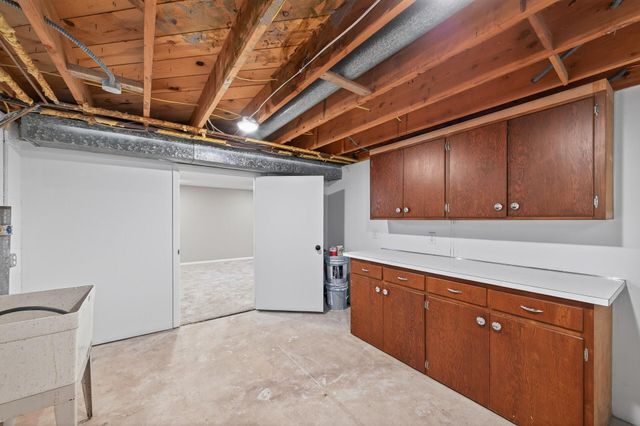 509 Indiana Avenue N, Golden Valley, MN 55422