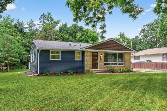 509 Indiana Avenue N, Golden Valley, MN 55422