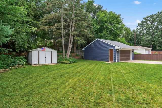 509 Indiana Avenue N, Golden Valley, MN 55422