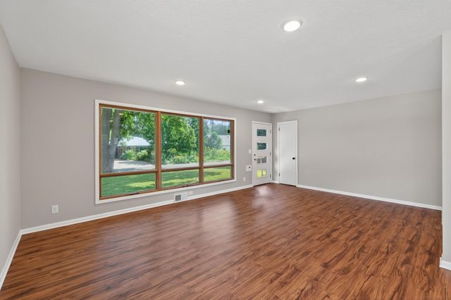 509 Indiana Avenue N, Golden Valley, MN 55422