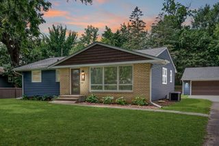509 Indiana Avenue N, Golden Valley, MN 55422