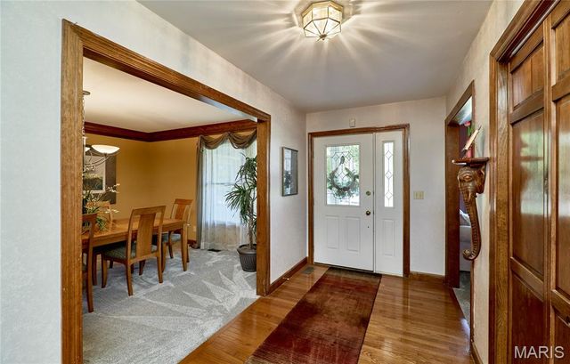 390 Portsmouth Drive, St Charles, MO 63303