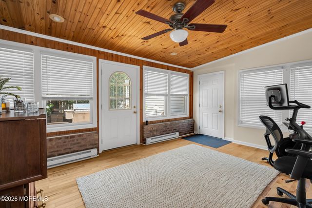 8 W Lake Road, Red Bank, NJ 07701